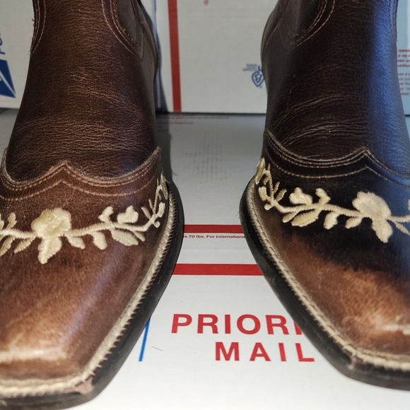 Ariat Women's Western Cowboy Boots Size 8 - Picture 3 of 8